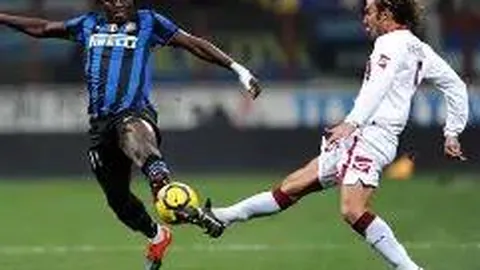 特拉奥雷公开与女友共享篮球赛事时光